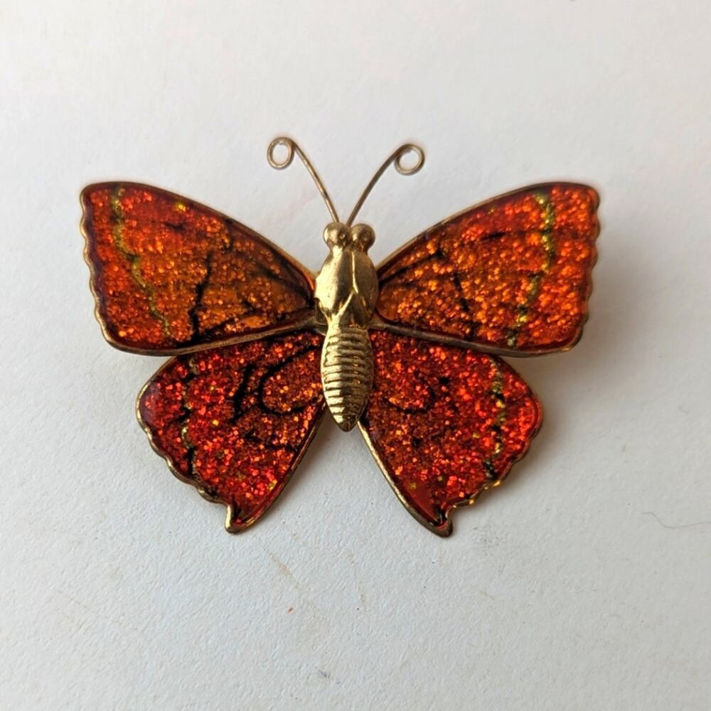Vintage Stamped Metal And Enamel Orange Butterfly 12$